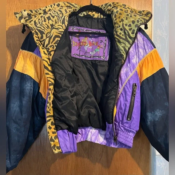 Vintage Dress the Bone Tie Dye Leopard Purple and Orange Quilted Ski Jac… - Picture 6 of 14